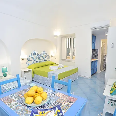 Casettazzurra Apartment *